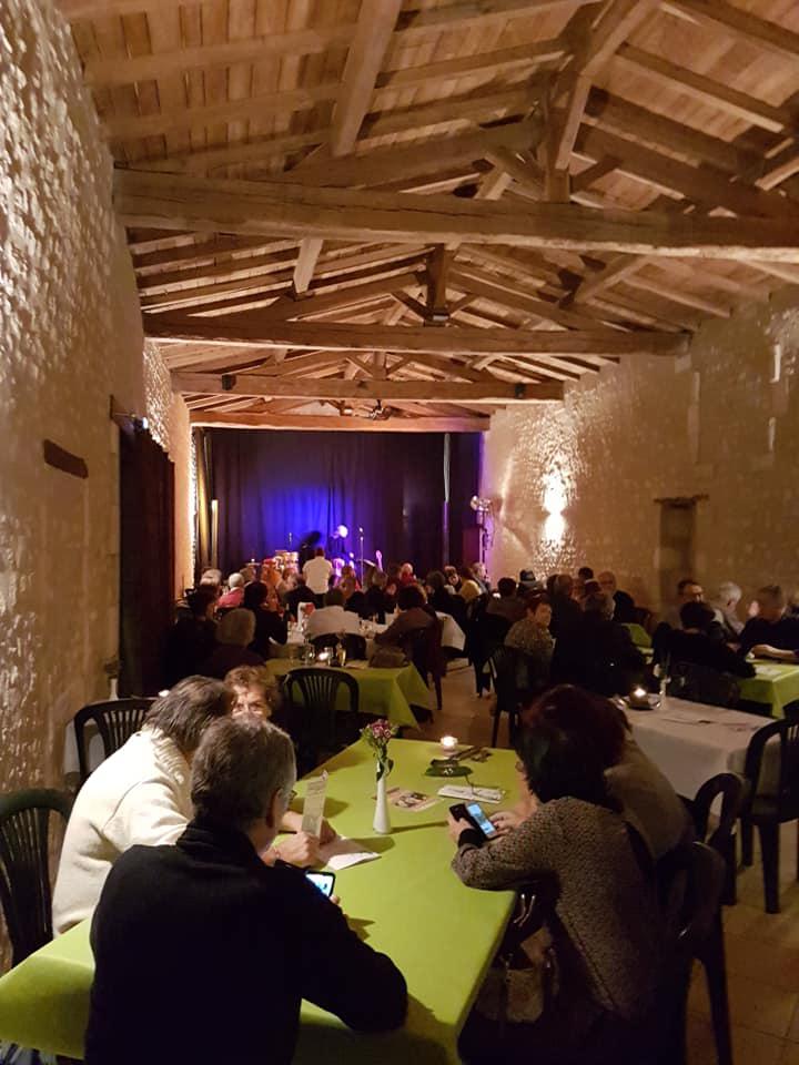 Jeudi 17 janvier 2019, QUARTIER LATIN JAZZ TRIO était en concert au Domaine du Seudre à Saint-Germain-du-Seudre (17). Merci à Carine et David Cardineau pour leur accueil !