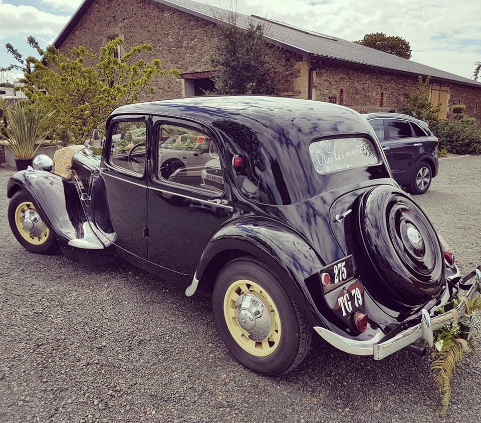 Samedi 11 mai 2019, le groupe ONLY NEW JAZZ BAND était en formule Trio au Domaine du Bois Ménias à Faymoreau (85), pour la cérémonie et le cocktail du mariage d'Elodie et Guillaume !