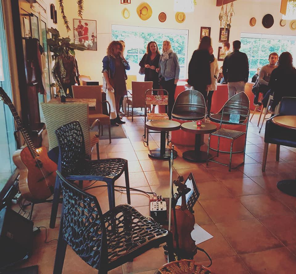 Vendredi 17 mai 2019, le groupe SWINGIN' THE POP était en concert au restaurant L'Hirondelle à Angoulème (16).