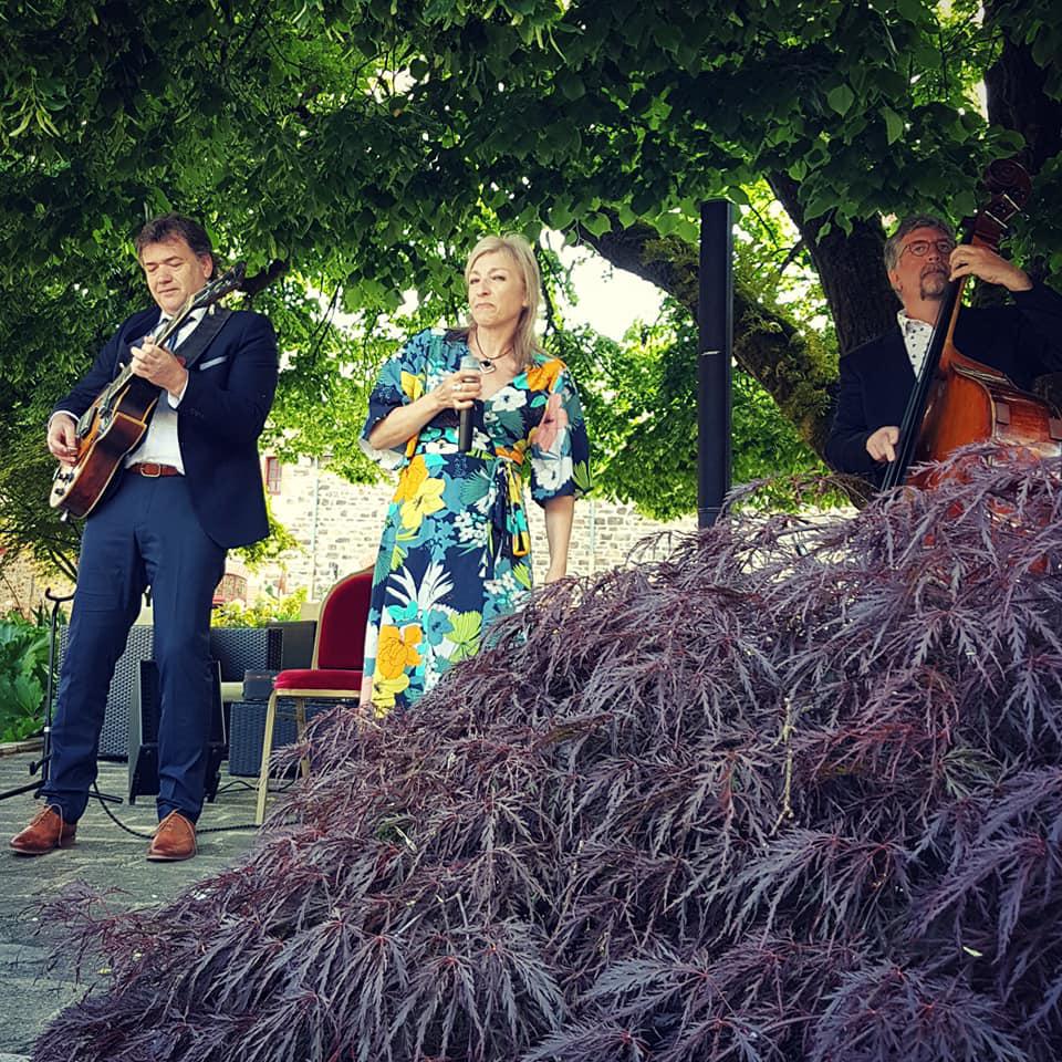 Samedi 25 mai 2019, les groupes LADY SWING TRIO et ONLY NEW JAZZ BAND étaient au Domaine de la Bretesche à Missillac (44), pour l'animation d'un cocktail de mariage !
