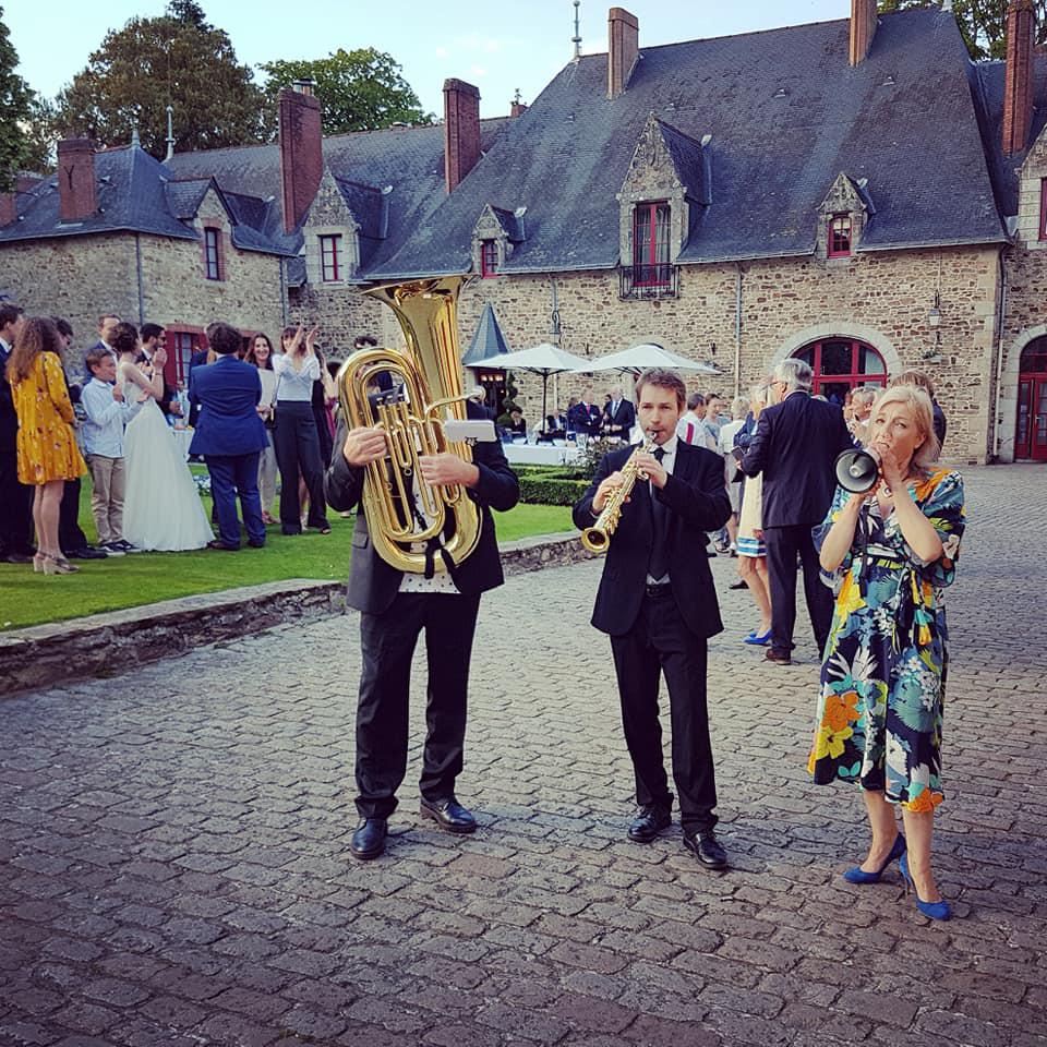Samedi 25 mai 2019, les groupes LADY SWING TRIO et ONLY NEW JAZZ BAND étaient au Domaine de la Bretesche à Missillac (44), pour l'animation d'un cocktail de mariage !