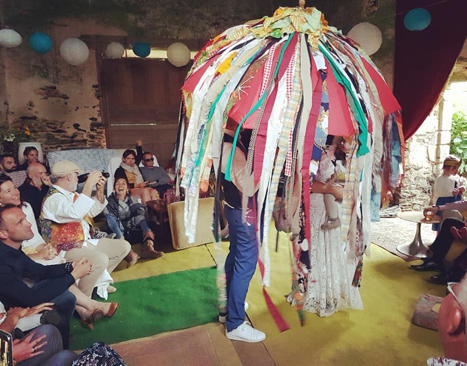 Samedi 08 juin 2019, le groupe ANOUMAN SWING TRIO était au Manoir de la Cour des Aulnays à Challain-la-Potherie (49), pour un apéro-concert lors d'un mariage !