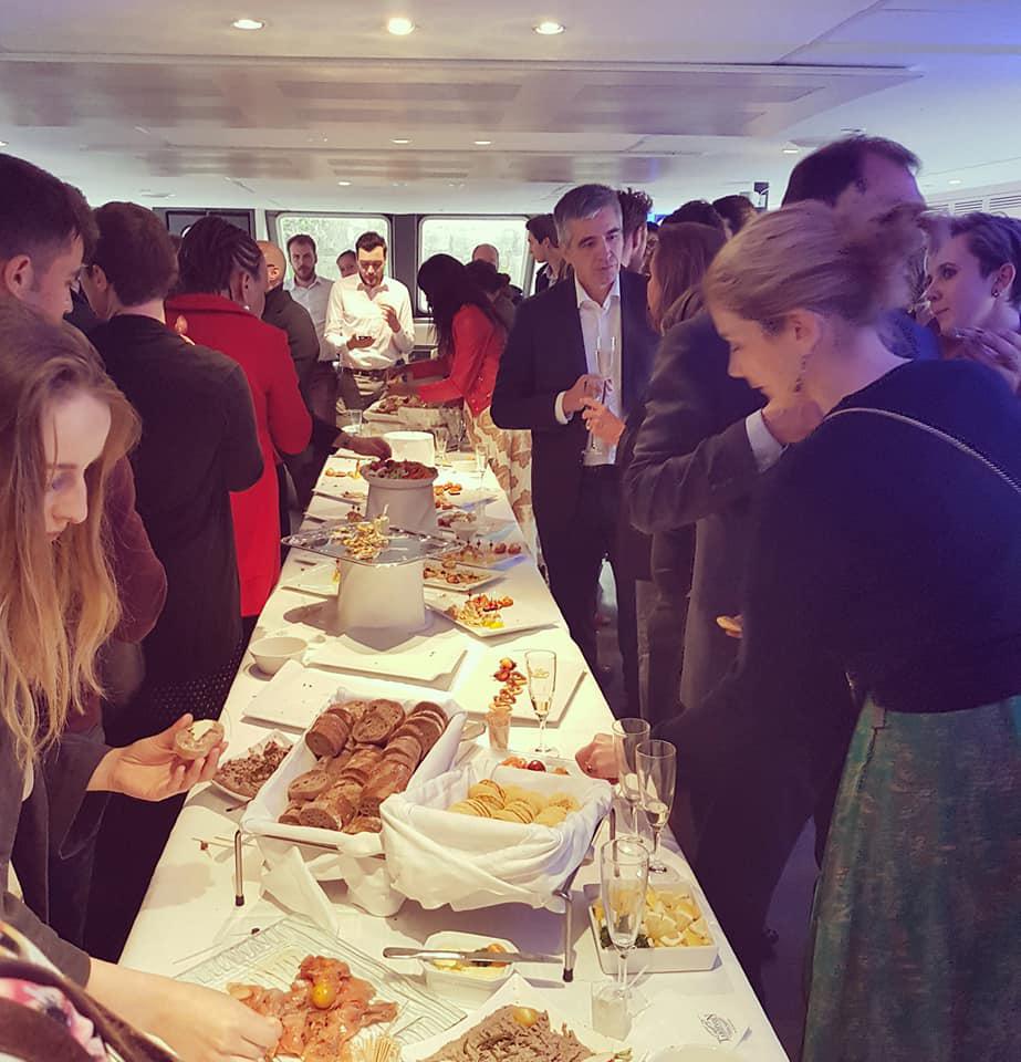 Vendredi 14 juin 2019, le groupe ONLY NEW JAZZ BAND était en formule Duo Banjo et Saxophone Soprano, à la Rochelle à bord du navire L'Espérance 1, pour une soirée de l'ECOA (Ecole du Centre Ouest des Avocats) !