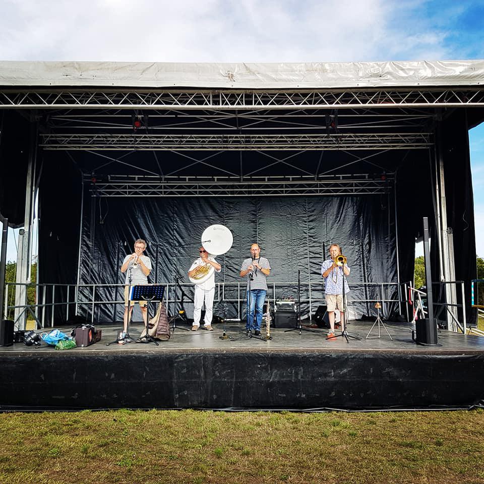 Mercredi 31 juillet 2019, le groupe ONLY NEW JAZZ BAND était en concert (en formule Quintet) au Parc des Prés Valet à St-Georges-d'Oléron (17), dans le cadre du Festival Océanophonies !