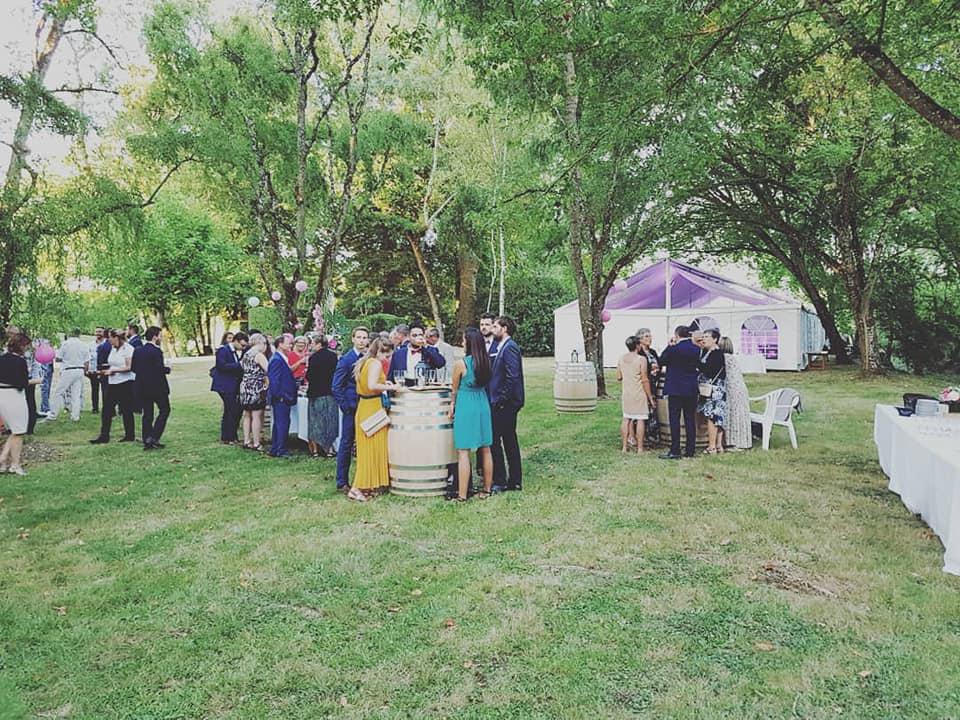 Samedi 31 août 2019, le groupe ONLY NEW JAZZ BAND était en formule Trio à Salles-d'Angles (16), pour l'animation du mariage de Céline et Charles !