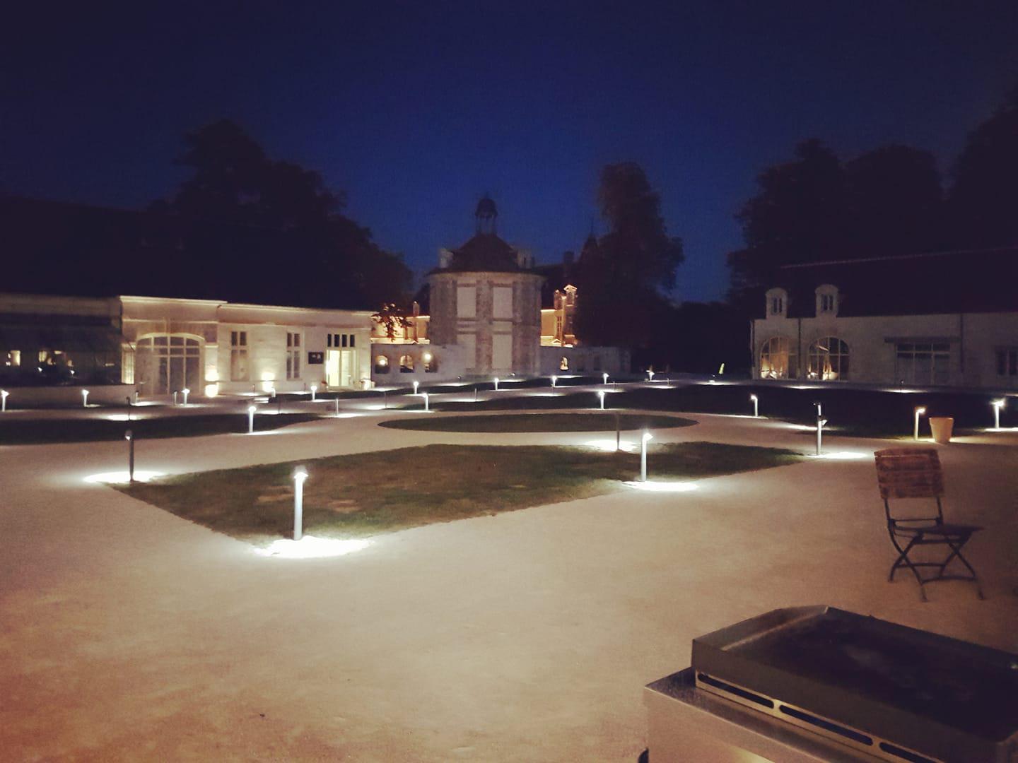 Mardi 10 septembre 2019, le groupe SAMOVAR SWING TRIO était au Château d'Augerville, à Augerville-la-Rivière (45), pour l'animation musicale d'une soirée d'entreprise !