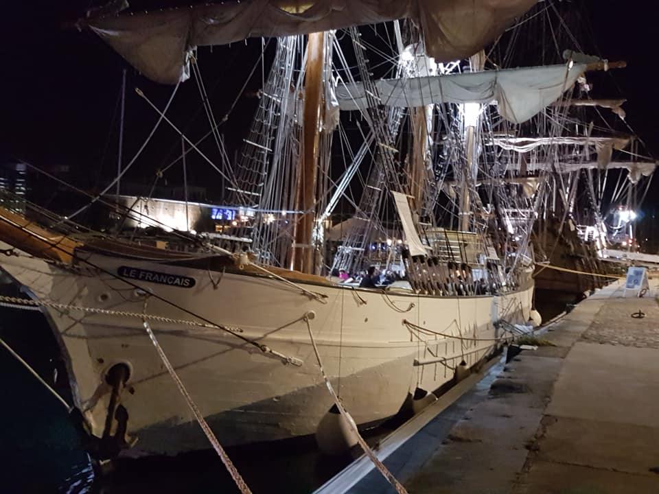 Jeudi 19 septembre 2019, le groupe SWINGIN' THE POP était en formule Duo sur le voilier Le Français à La Rochelle (17), pour un cocktail d'entreprise !