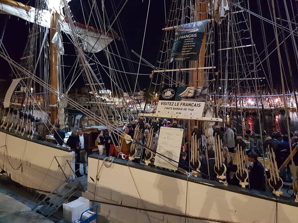 Jeudi 19 septembre 2019, le groupe SWINGIN' THE POP était en formule Duo sur le voilier Le Français à La Rochelle (17), pour un cocktail d'entreprise !