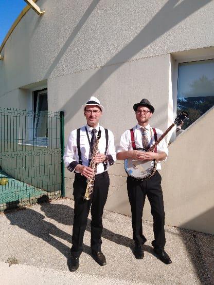 Vendredi 20 septembre 2019, le groupe ONLY NEW JAZZ BAND était en formule Duo à Aytré (17), pour une animation de rue !