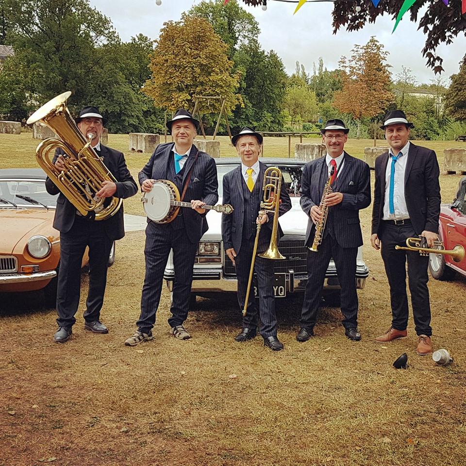 Dimanche 22 septembre 2019, le groupe ONLY NEW JAZZ BAND était en formule Quintet à Montmorillon (86) dans le cadre du festival Festi' Gartempe. Merci à Guy Gévaudan et son équipe !