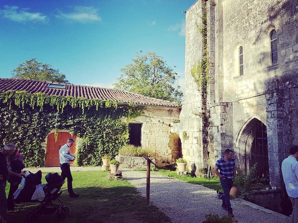 Samedi 28 septembre 2019, le groupe ONLY NEW JAZZ BAND était en formule Trio à l'Abbaye de Fontdouce à St-Bris-des-Bois (17), pour l'animation du cocktail de mariage de Fabienne et Guillaume !