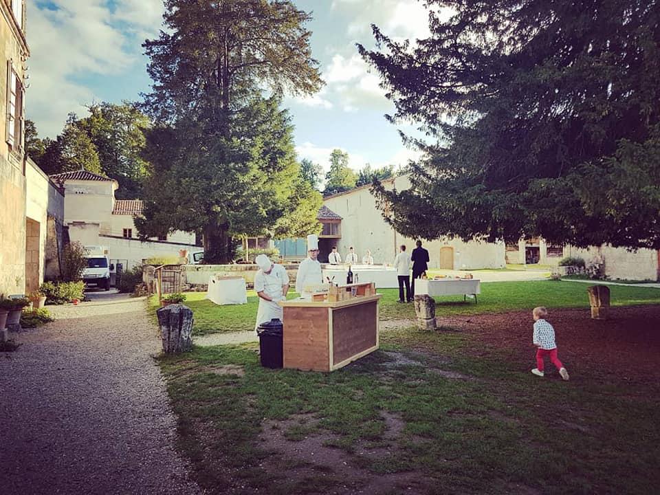 Samedi 28 septembre 2019, le groupe ONLY NEW JAZZ BAND était en formule Trio à l'Abbaye de Fontdouce à St-Bris-des-Bois (17), pour l'animation du cocktail de mariage de Fabienne et Guillaume !