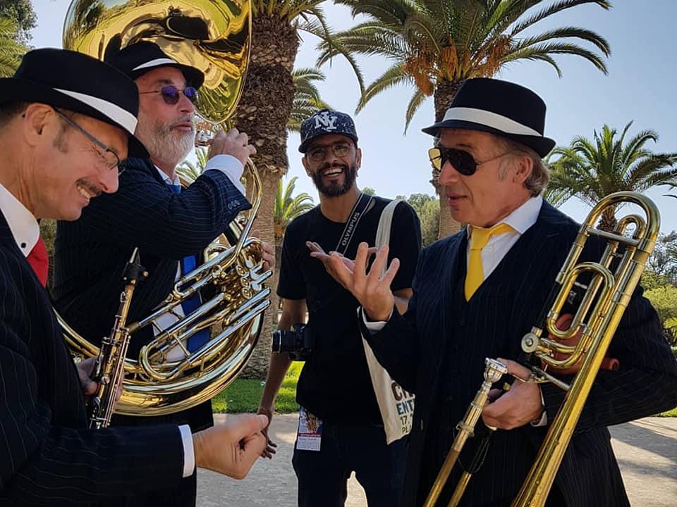 Anmoggar N' Jazz / Jour 3 : ONLY NEW JAZZ BAND en déambulation de 16h à 19h sur 3 sites d'Agadir (Hôtel Kenzi Europa, Jardin Ibn Zaidoun et le Village du Festival) ! Le festival commence officiellement ce soir avec Aymane Kochaina et Sarab Sextet.