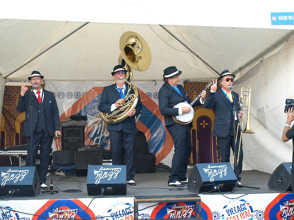 Anmoggar N' Jazz / Jour 4 : ONLY NEW JAZZ BAND en matinée au Souk El Had d'Agadir et de 16h à 19h sur 2 autres sites d'Agadir (Place Agora et le Village du Festival) ! Ce soir, Wajdi Riahi Quintet (20h00) et Pierre Durand Quartet (21h45) à la salle Brahim Radi.