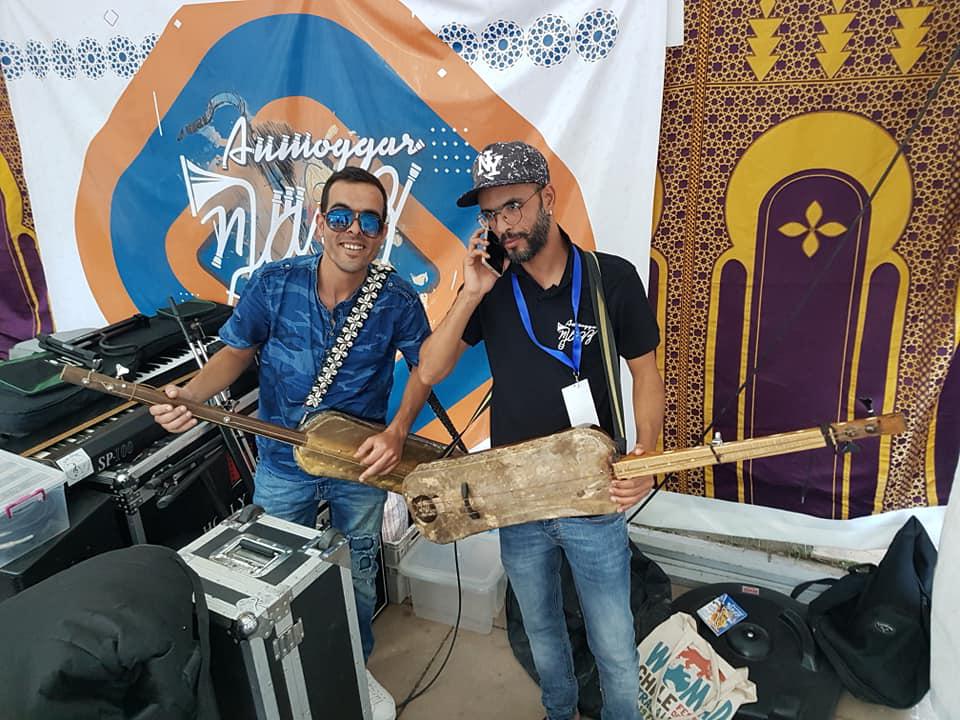 Anmoggar N' Jazz / Jour 6 : ONLY NEW JAZZ BAND en prestation de 11h à 12h pour les écoliers de l'institut français d'Agadir, puis de 18h à 19h sur la scène du Village du Festival, avec en invités Youness Lachguar et Hicham El Issaoui. Et un dernier set de 21h à 21h30 à l'hôtel Kenzi Europa ! Ce soir, Arnaud Dolmen Quartet (19h00), Joel Hierrezuelo Quintet (20h45) et Orlando Maraca Quintet (22h30) à la salle Brahim Radi.