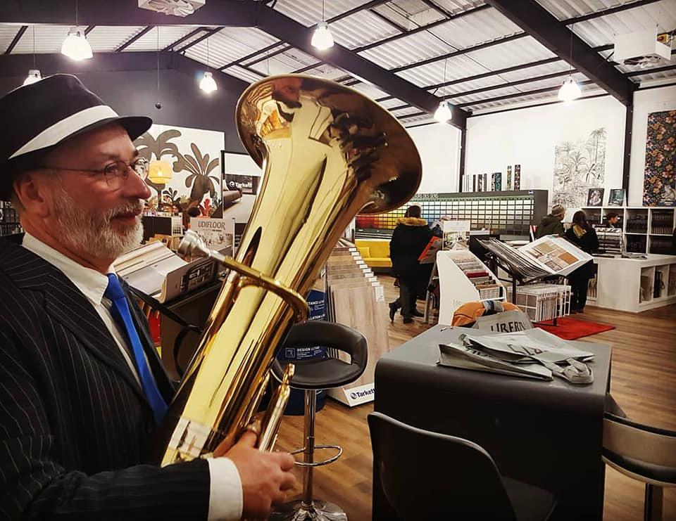 Jeudi 12 décembre 2019, le groupe ONLY NEW JAZZ BAND était en formule Trio pour l'inauguration des nouveaux locaux de l'Ets Solmur à St Herblain (44) ! Remerciements à Optimum Communication.