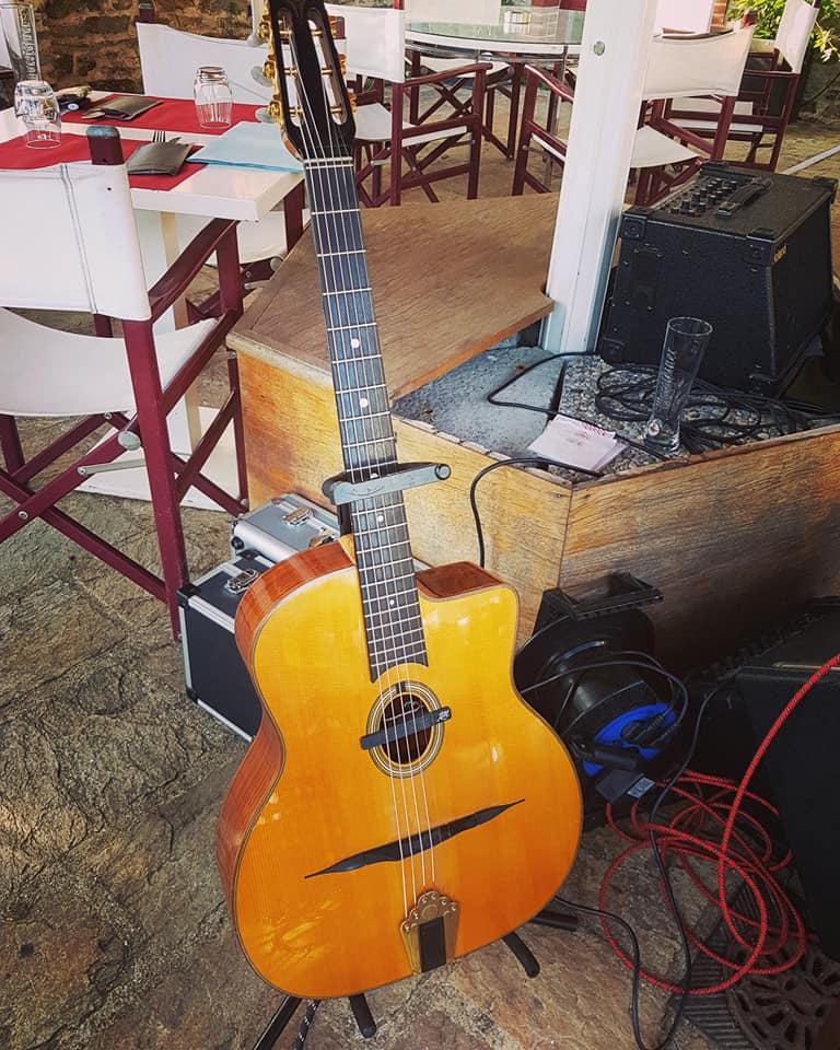 Mardi 07 juillet 2020, le groupe ANOUMAN SWING DUO était en formule Accordéon et Guitare au Club House du domaine de la Bretesche à Missillac (44) ... pour la première soirée de la saison au Domaine !