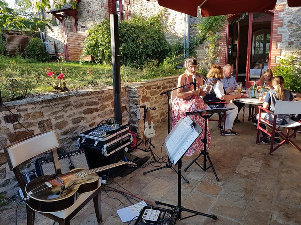 Mardi 21 juillet 2020, le groupe LOISELLE était en formule Duo au Club House du Domaine de la Bretesche à Missillac (44) !