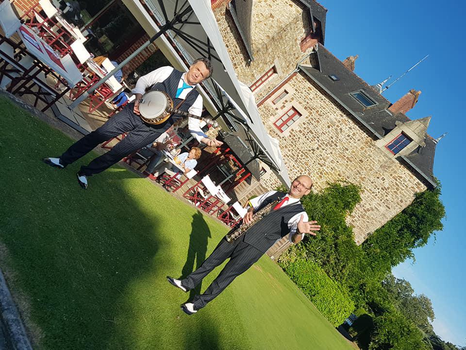 Jeudi 23 juillet 2020, le groupe ONLY NEW JAZZ BAND était en formule Duo au Club House du domaine de la Bretesche à Missillac (44) !