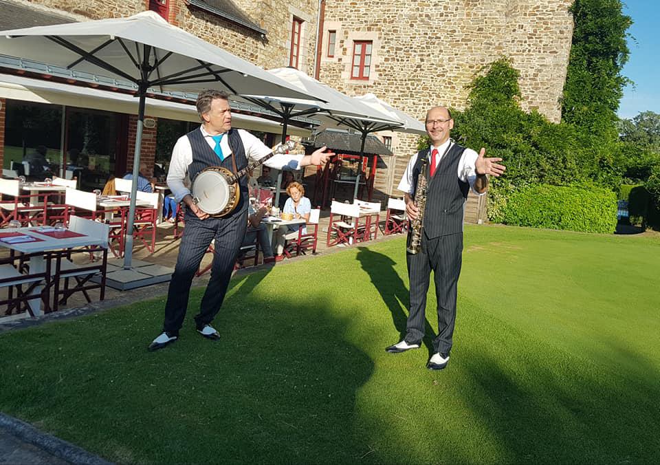 Jeudi 23 juillet 2020, le groupe ONLY NEW JAZZ BAND était en formule Duo au Club House du domaine de la Bretesche à Missillac (44) !