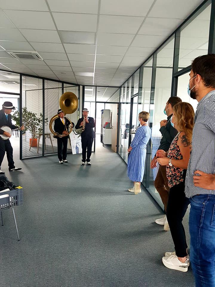 Lundi 31 août 2020, le groupe ONLY NEW JAZZ BAND était en formule Trio dans les nouveaux locaux de l'entreprise LILIAL à Trélazé (49) !