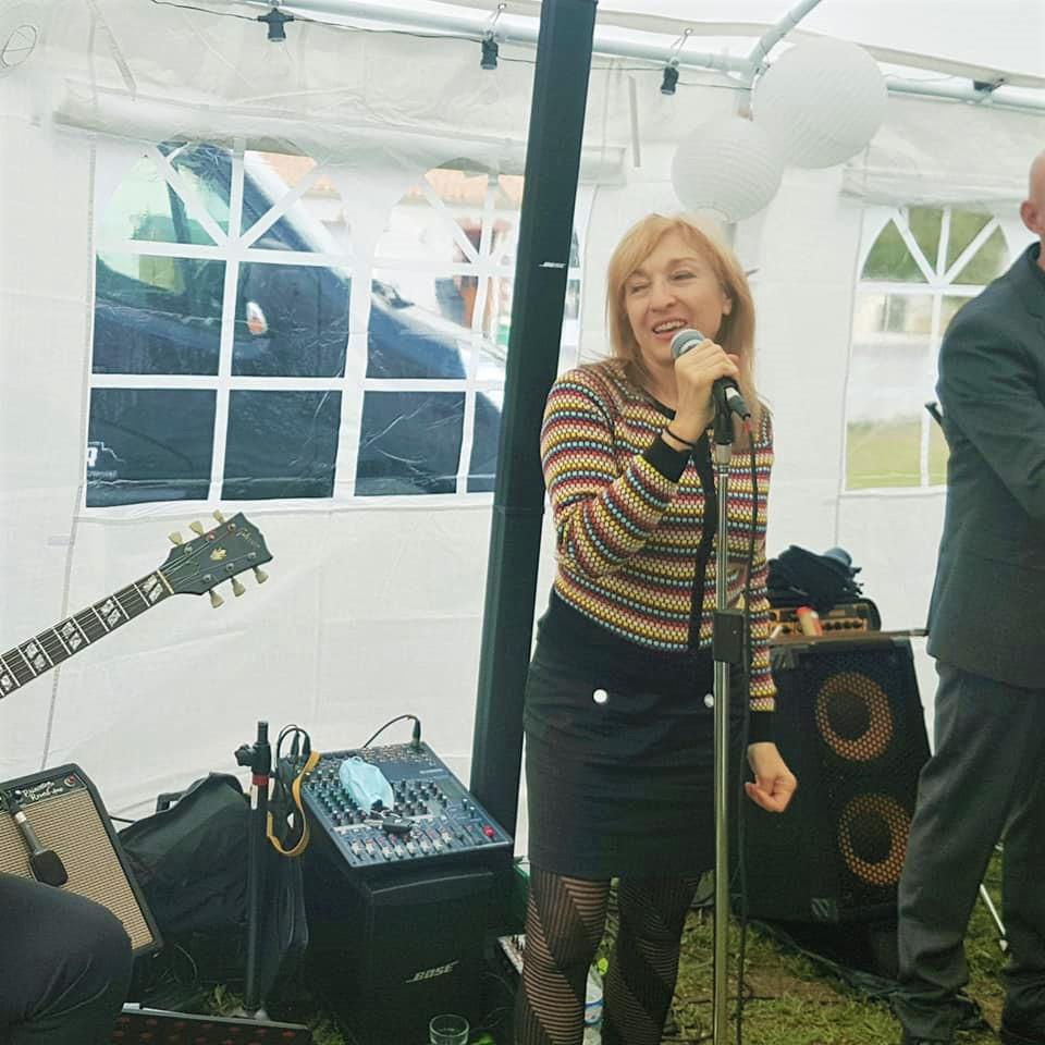 Samedi 17 octobre 2020, le groupe LADY SWING TRIO était à Saint-Jean-de-monts (85), pour le mariage d'Emilie et Julien !