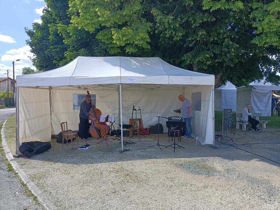 Samedi 05 juin 2021, le groupe ANOUMAN SWING 4TET était à L’Orangerie de la Mothe-St-Héray pour le 19ème festival d'art contemporain &#34;Ombres et Lumières !