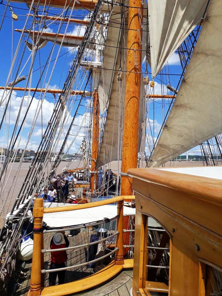 Lundi 21 juin 2021, le groupe ONLY NEW JAZZ BAND était en formule 4tet sur le grand voilier &#34;Le Français&#34;, lors d'une navigation entre Bordeaux et Pauillac (33). Croisière organisée par Bordeaux Métropole !