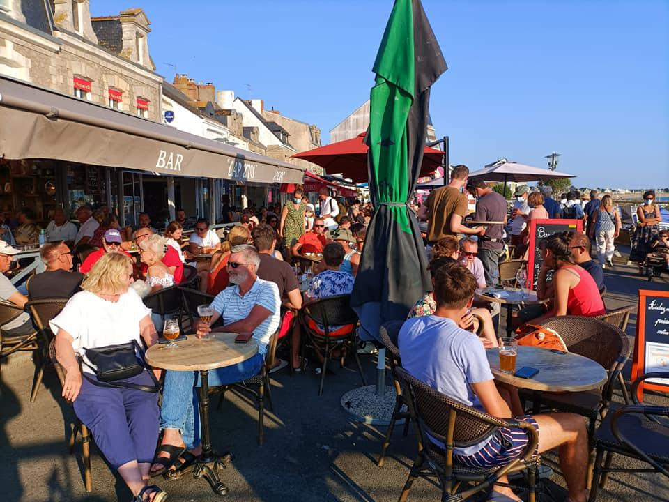 Mercredi 25 août 2021, le groupe ONLY NEW JAZZ BAND était en formule Trio, en déambulation sur le marché nocturne de La Turballe (44), de 18h45 à 22h  !