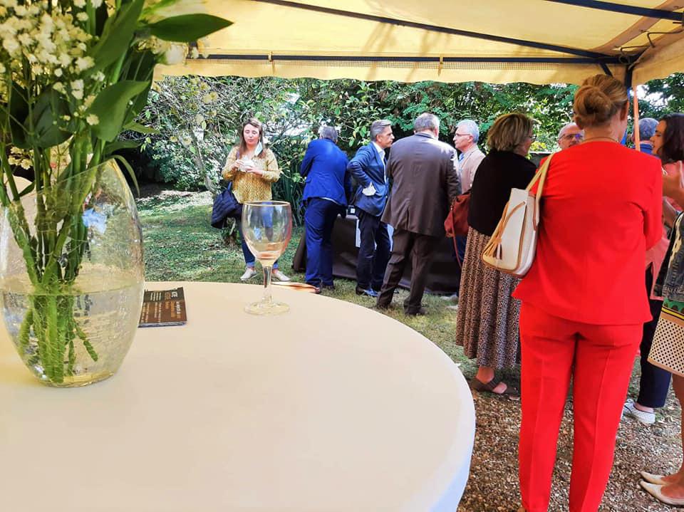 Vendredi 17 septembre 2021, le groupe SAMOVAR SWING TRIO était à la Coopérative Laitière de la Sèvre à Celles-sur-Belle (79) !