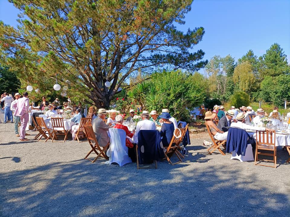 Samedi 04 septembre 2021, le grpupe ONLY NEW JAZZ BAND était en formule Trio au Château d'Olonne ☀️, pour l'animation du mariage de Laëtitia et Paul 
