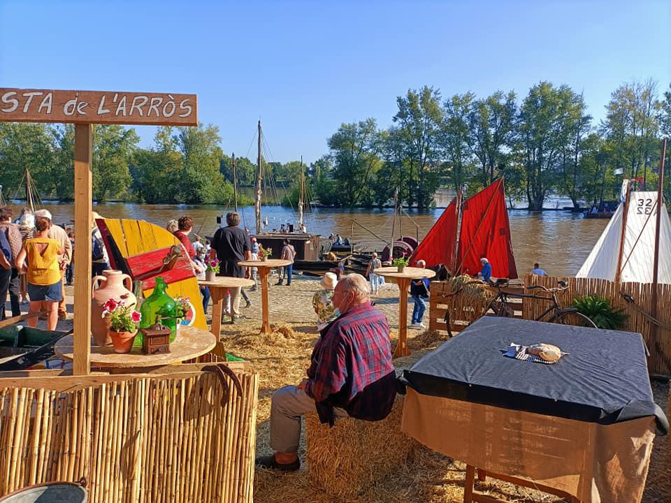 Vendredi 24 septembre 2021, le groupe ONLY NEW JAZZ BAND était en formule Trio au &#34;Festival de Loire&#34; à Orléans (10ème édition) ! Nos 3 musiciens ont déambulé dans le centre ville (Place Châtelet, Place Étape et Place de Gaulle) avant de terminer sur les quais pour accompagner les drapeaux des Jeux olympiques et paralympiques 2024 jusqu'à la cathédrale, en compagnie d'athlètes médaillés à Tokyo!