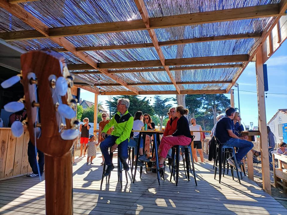 Jeudi 24 juin 2021, le groupe SAMOVAR SWING était en concert en formule duo à l'Atypique, La-Brée-les-Bains sur l'Ile d'Oléron (17) !