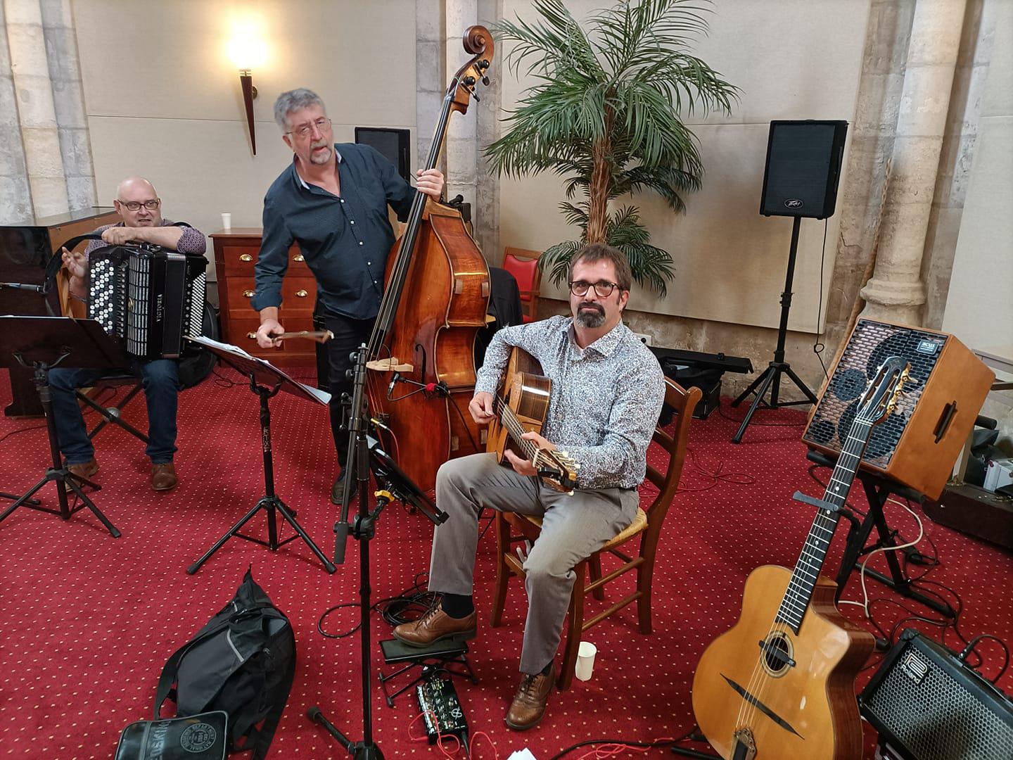 Jeudi 21 octobre 2021, le groupe ANOUMAN SWING QUARTET était à la Résidence Angélique à Niort (79) !