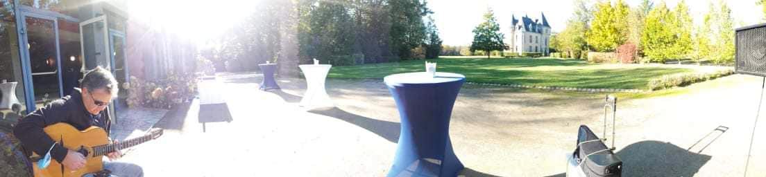 Samedi 23 octobre 2021, le grpupe SAMOVAR SWING était en formule Duo Violon et Guitare au domaine de Brandois à La Mothe- Achard (85) , pour l'animation du mariage de Daphné &#38; Grégory !