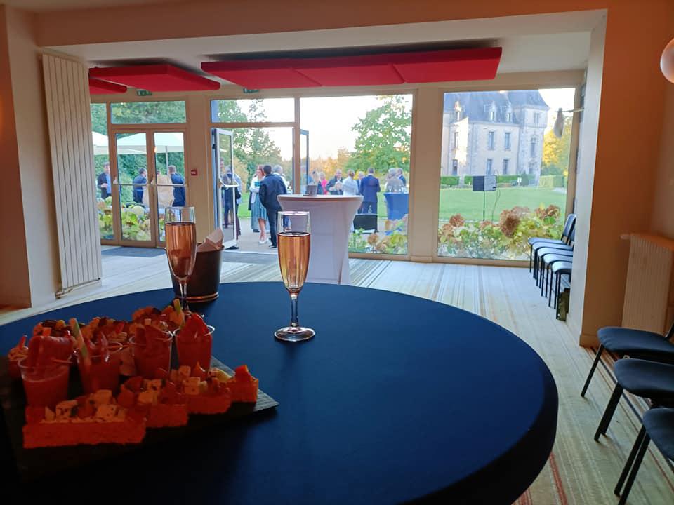 Samedi 23 octobre 2021, le grpupe SAMOVAR SWING était en formule Duo Violon et Guitare au domaine de Brandois à La Mothe- Achard (85) , pour l'animation du mariage de Daphné &#38; Grégory !