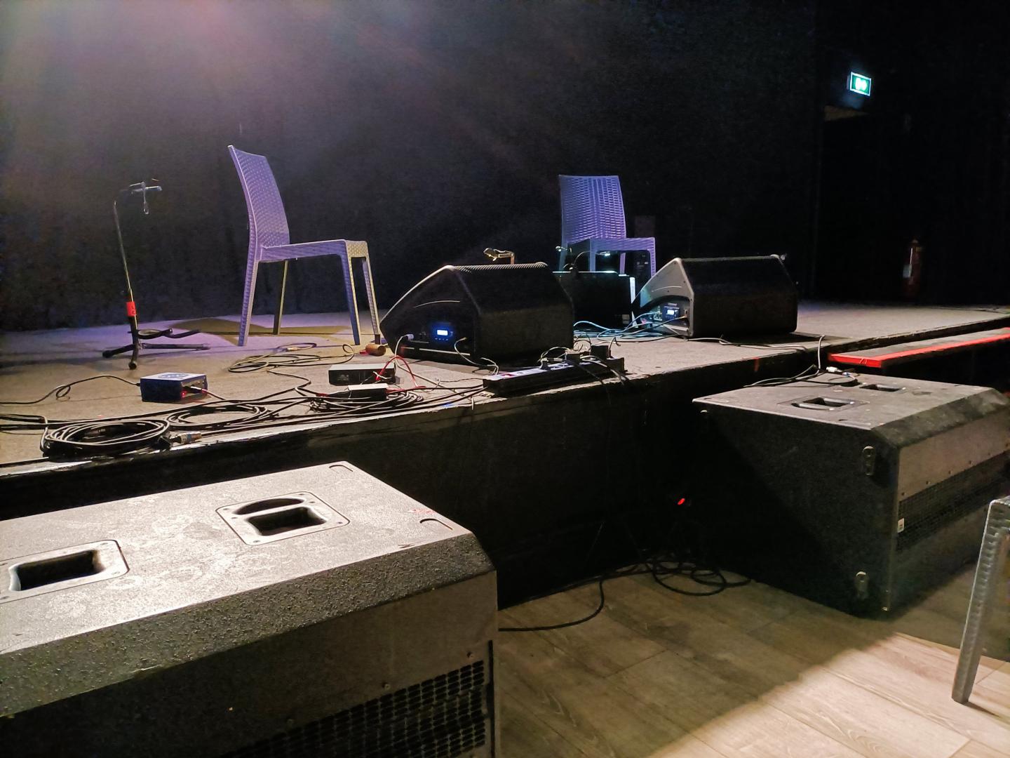 Vendredi 11 mars 2022, le Duo  PHILIPPE PARANT/JC RENVOYER était en concert au Point CaRré à Angoulème (16), pour présenter un répertoire de compositions personnelles ! En 1ère partie du PAULINHA QUINTETO.