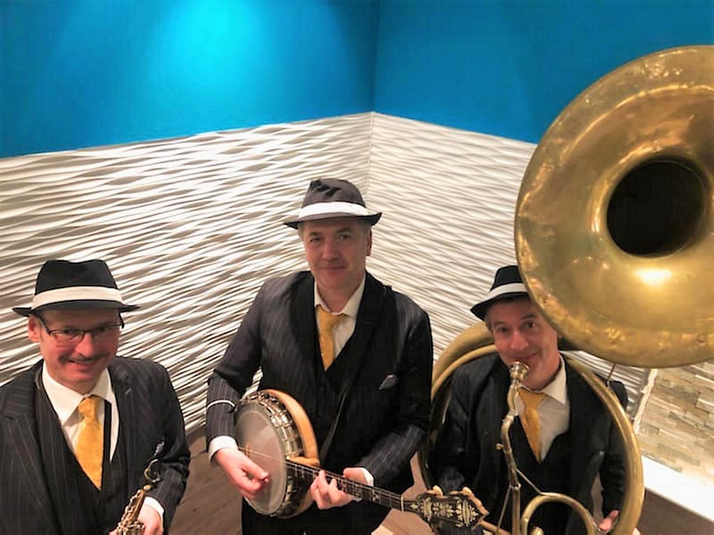 Jeudi 24 mars 2022, le groupe ONLY NEW JAZZ BAND était en formule Trio au Casino Joa de St-Brévin-les-Pins (44), pour animer la soirée de l'entreprise REXEL !