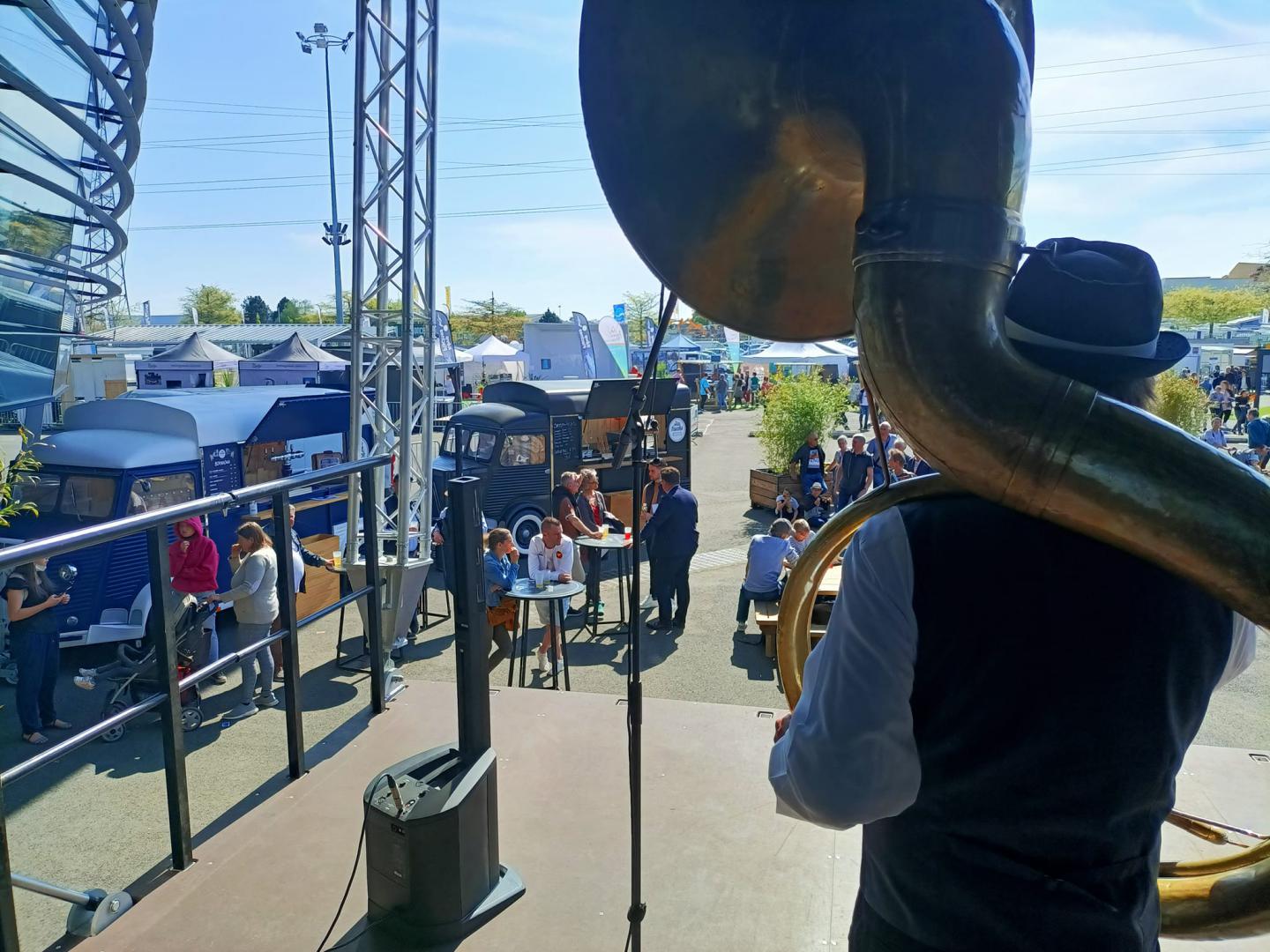Jeudi 21 avril 2022, le groupe ONLY NEW JAZZ BAND était au Parc des Expositions à Angers de 16h à 19h, dans le cadre de la Foire d'Angers 2022 (+ animation de la &#34;soirée exposants&#34; à partir de 20h30) !