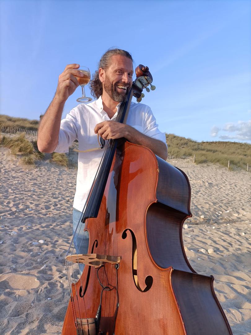 Vendredi 06 mai 2022, 1ère du nouveau groupe TEA TIME Duo dans un cadre idyllique ☀️!!! Les pieds dans l'eau au Bois-Plage-en-Ré (17), pour un anniversaire (55 ans) !