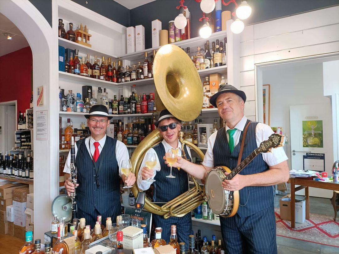 Dimanche 22 mai 2022, le groupe ONLY NEW JAZZ BAND était en formule Trio à Aizenay (85), dans le cadre de la 16ème édition du Festival JAZZ'inate !