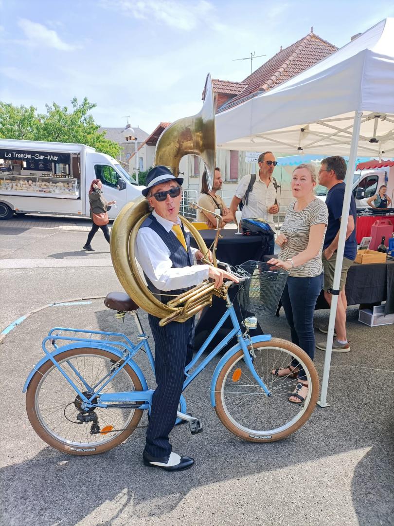 Dimanche 22 mai 2022, le groupe ONLY NEW JAZZ BAND était en formule Trio à Aizenay (85), dans le cadre de la 16ème édition du Festival JAZZ'inate !