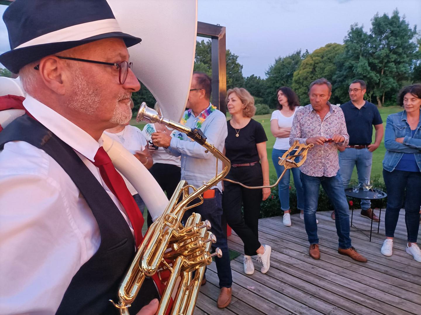 Jeudi 02 juin 2022, le groupe ONLY NEW JAZZ BAND était en formule Trio au restaurant du Golf &#34;AU 19&#34; à Niort (79), pour une soirée de la MACIF !