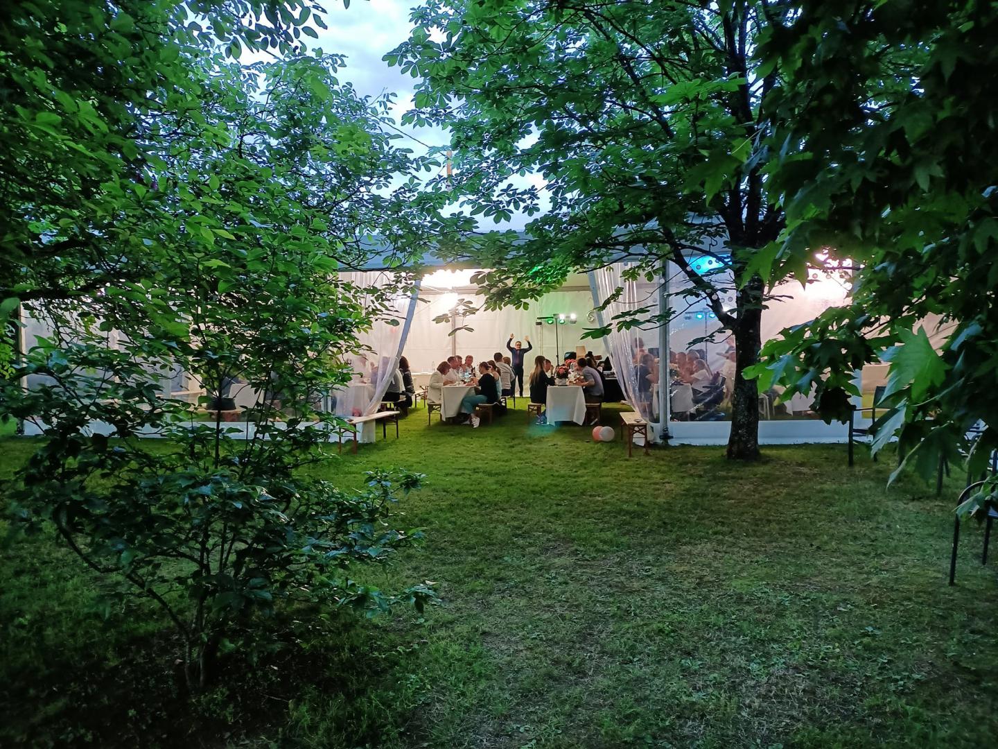 Samedi 04 juin 2022, le groupe SAMOVAR SWING TRIO était à Janzé (35), pour l'animation d'un anniversaire (60 ans) !