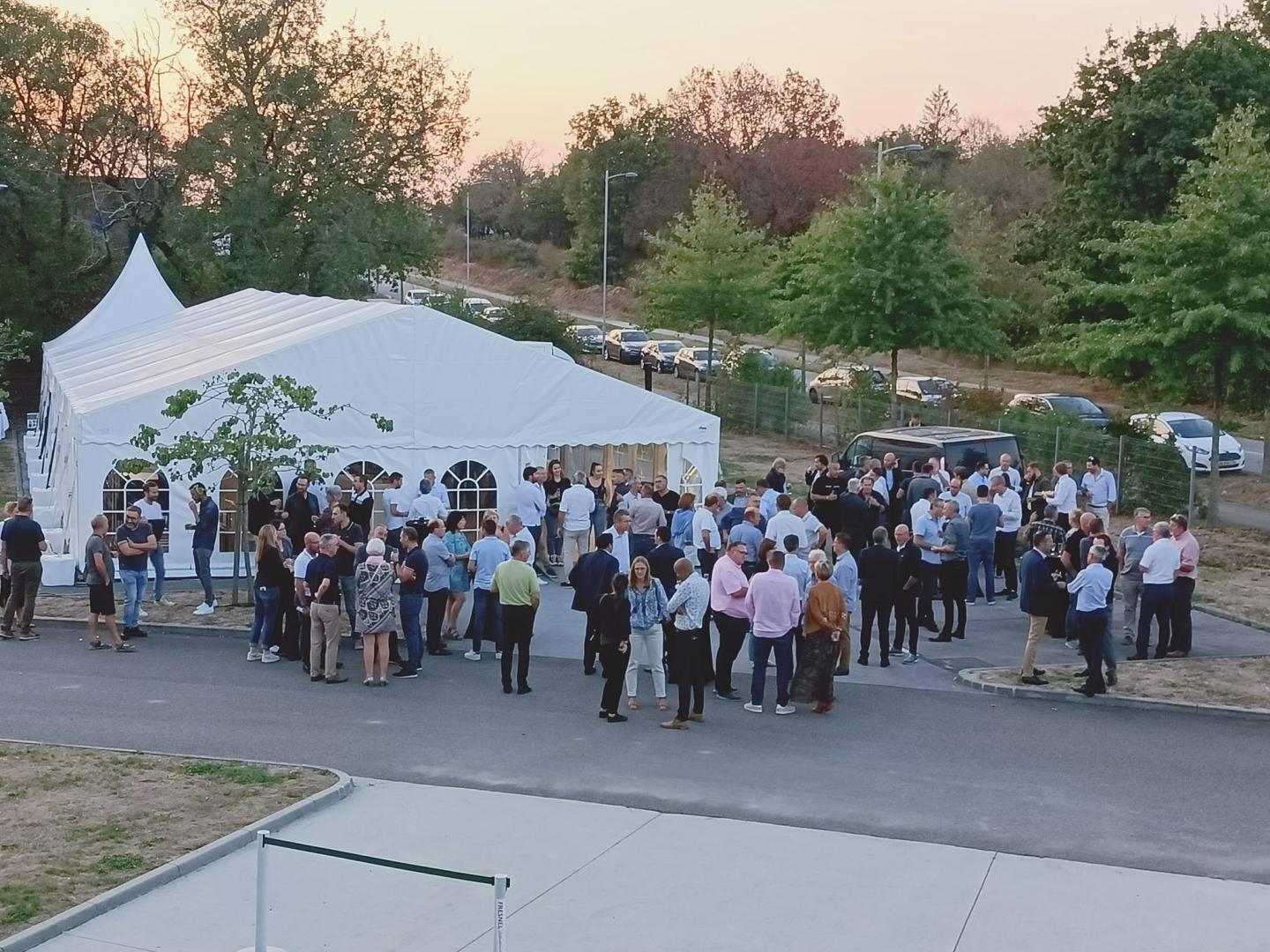 Jeudi 15 septembre 2022, le groupe ONLY NEW JAZZ BAND était en formule Trio à Couëron (44), pour une soirée de l'Ets FRESNEL !