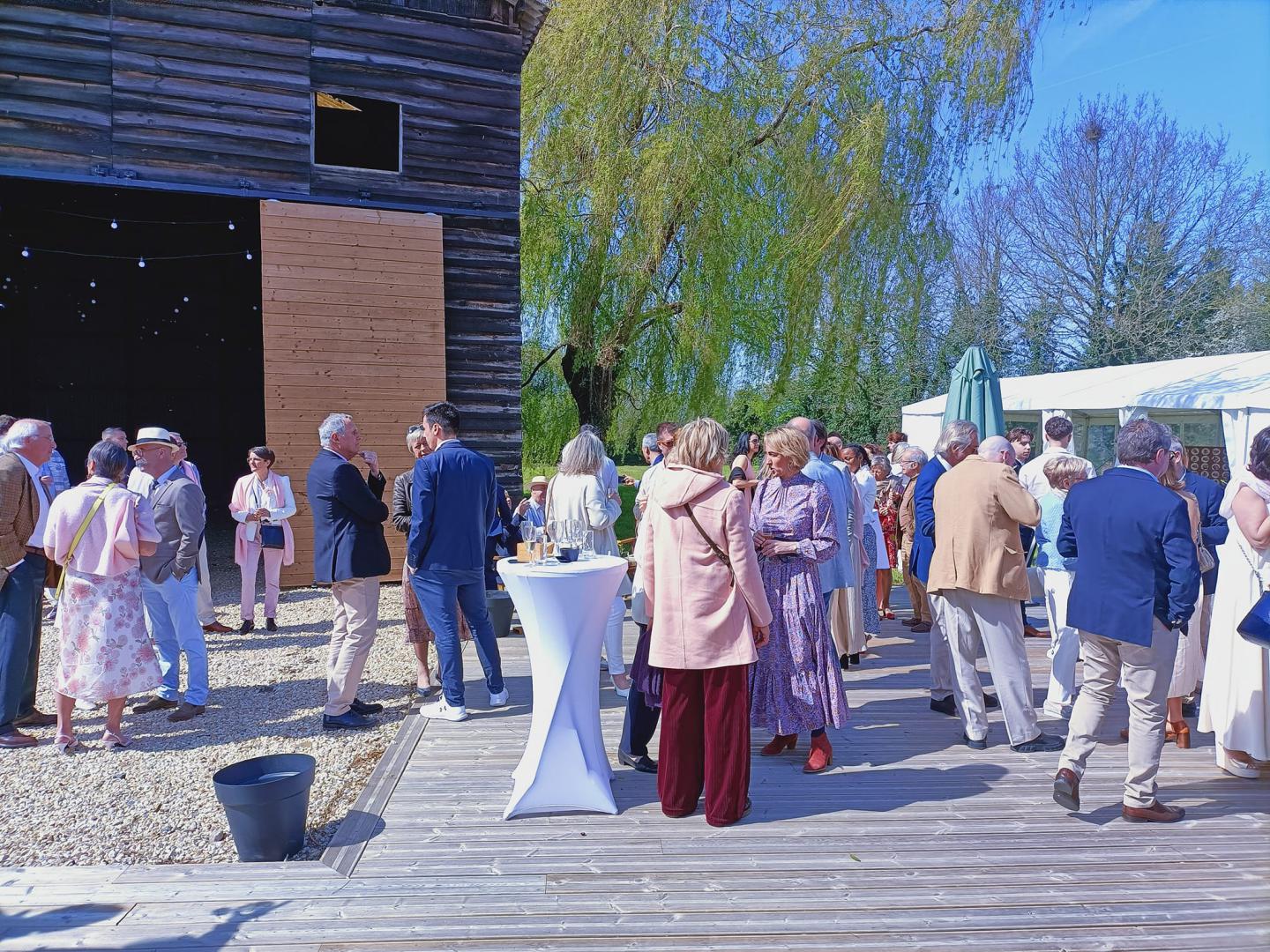 Samedi 08 avril 2023 ☀️, Jazz New Orleans au Domaine de la Bernerie à Froidfond (85), avec Alain Pasquier (Trompette, Sax Soprano &#38; Clarinette), Jean-Christophe Renvoyer (Banjo ) et Alain Esseau (Tuba) !