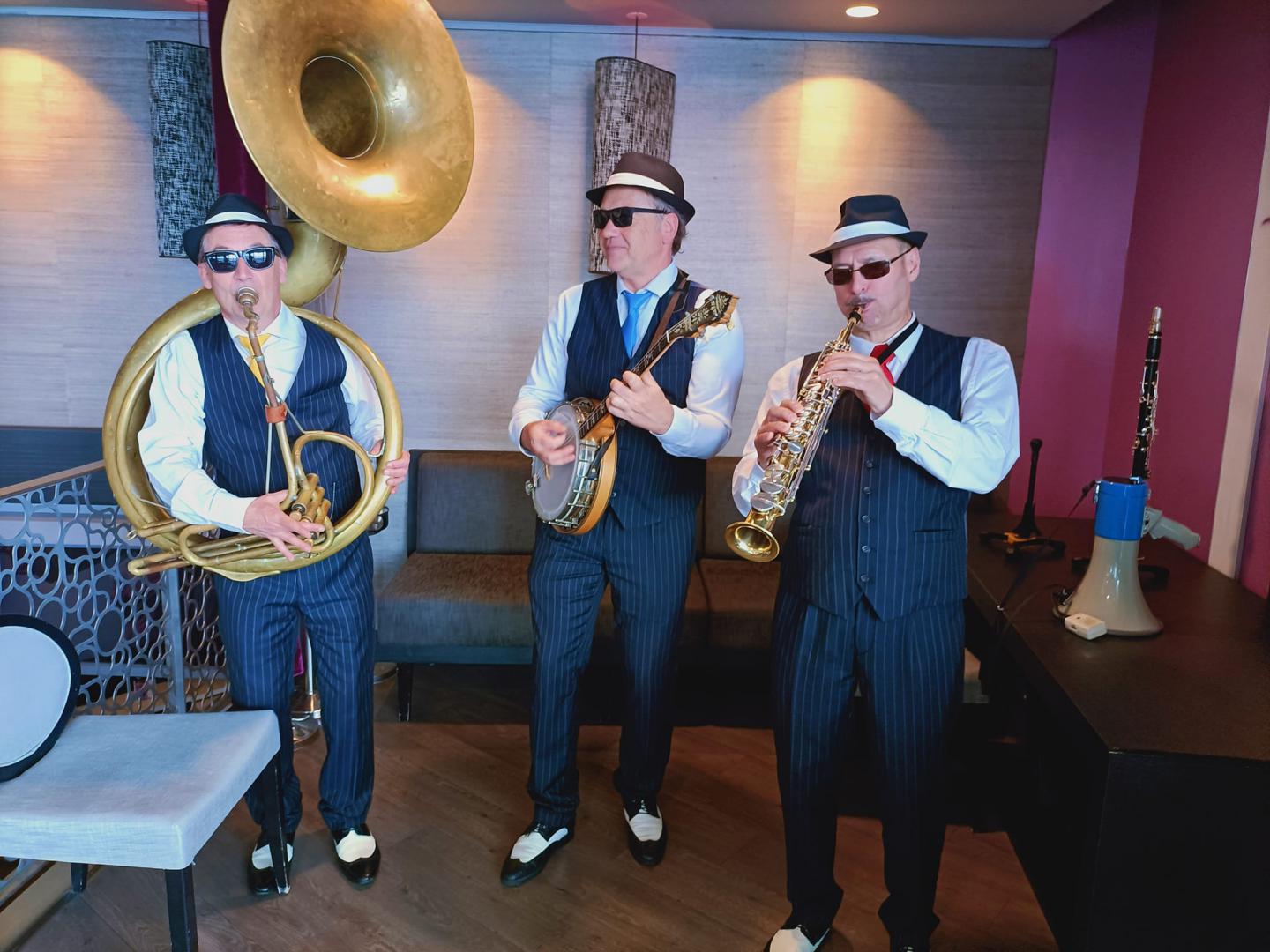 Samedi 13 mai 2023 (midi), le groupe ONLY NEW JAZZ BAND était en formule Trio au QG restaurant du Casino Royal Concorde de Saint-Gilles-Croix-de-Vie (85) !