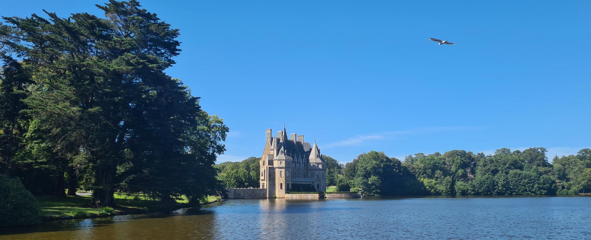 Mardi 22 août 2023, le groupe TEA TIME DUO était au Club House du domaine de la Bretesche à Missillac (44) !