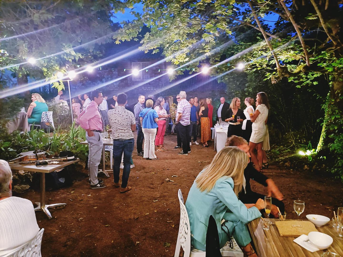 Samedi 16 septembre 2023, le groupe ONLY NEW JAZZ BAND était en formule Trio au Château de Périgny à Vouillé (86), pour l’animation d’un anniversaire !