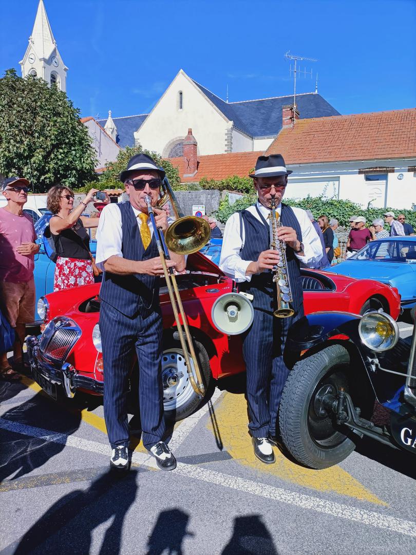 Dimanche 24 septembre 2023, le groupe ONLY NEW JAZZ BAND était en formule 4tet à La Bernerie-en-Retz (44), dans le cadre du festival RETZRODAY 2023 (10ème édition) ! Également au programme de cette édition : Te Becker Trio, Jerry Lease, Tony Marlow Trio, The Redcatz, DJ Barbier de sa Ville.